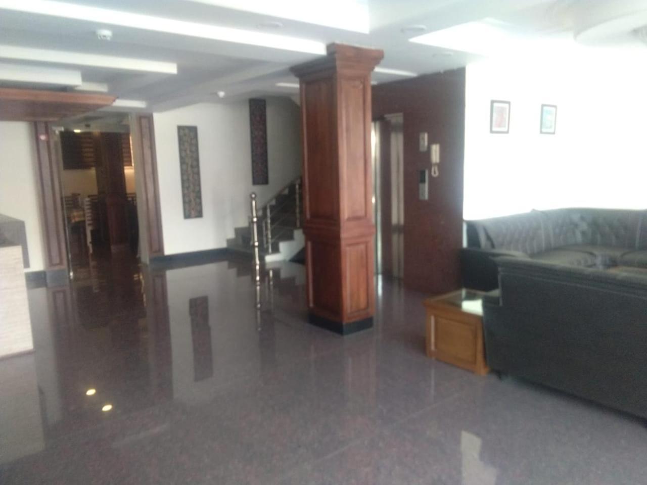 Hotel The Valley View Kashmir Srīnagar Kültér fotó
